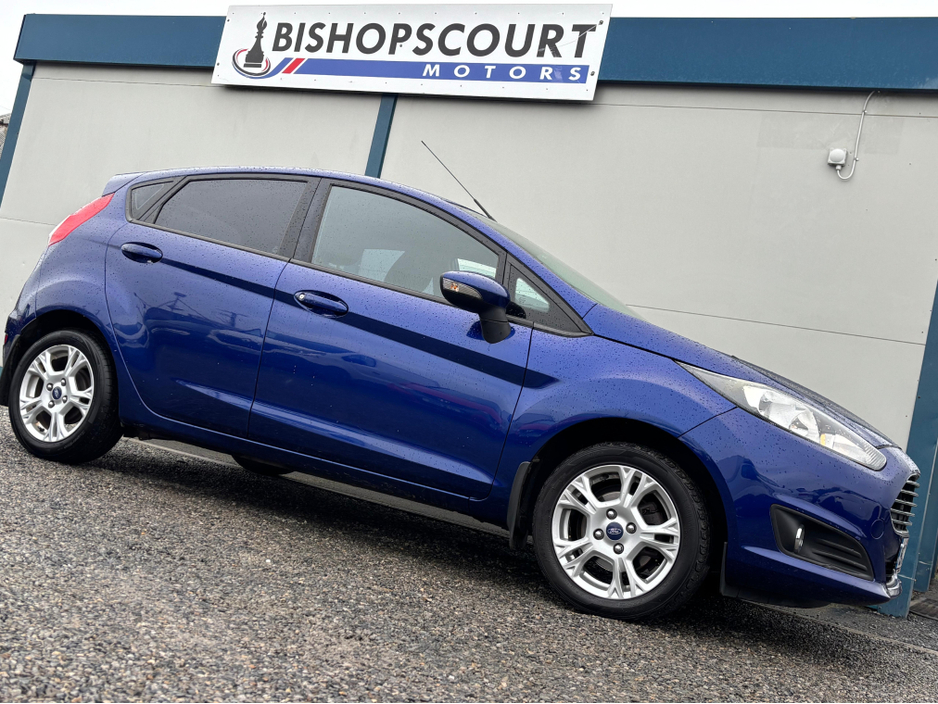 2015 Ford Fiesta MCA ZETEC 1.25 60PS M5 5DR 4DR €7,950