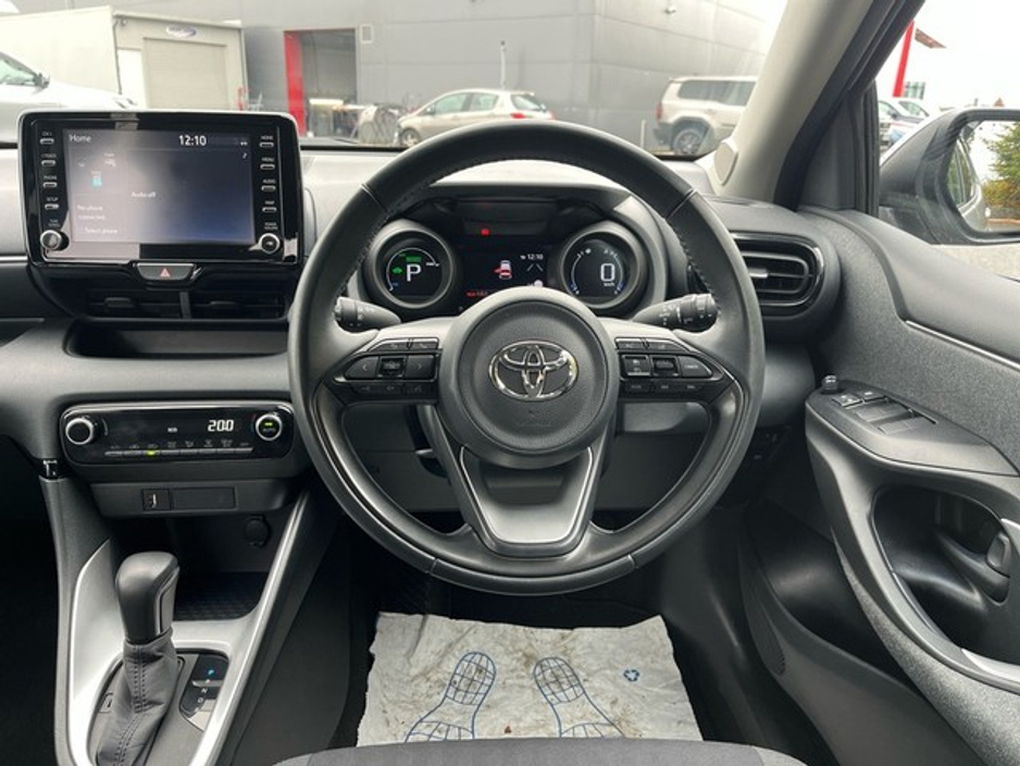 2021 Toyota Yaris YARIS HYB L/SPORT MONO €22,950