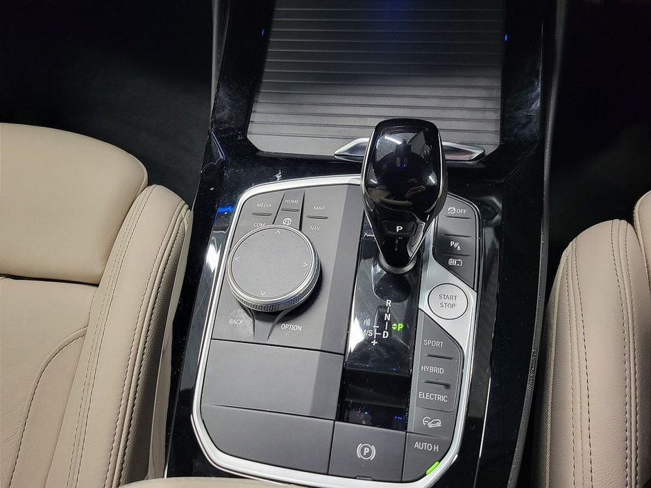 2022 BMW X3 xDrive30e M Sport €51,975