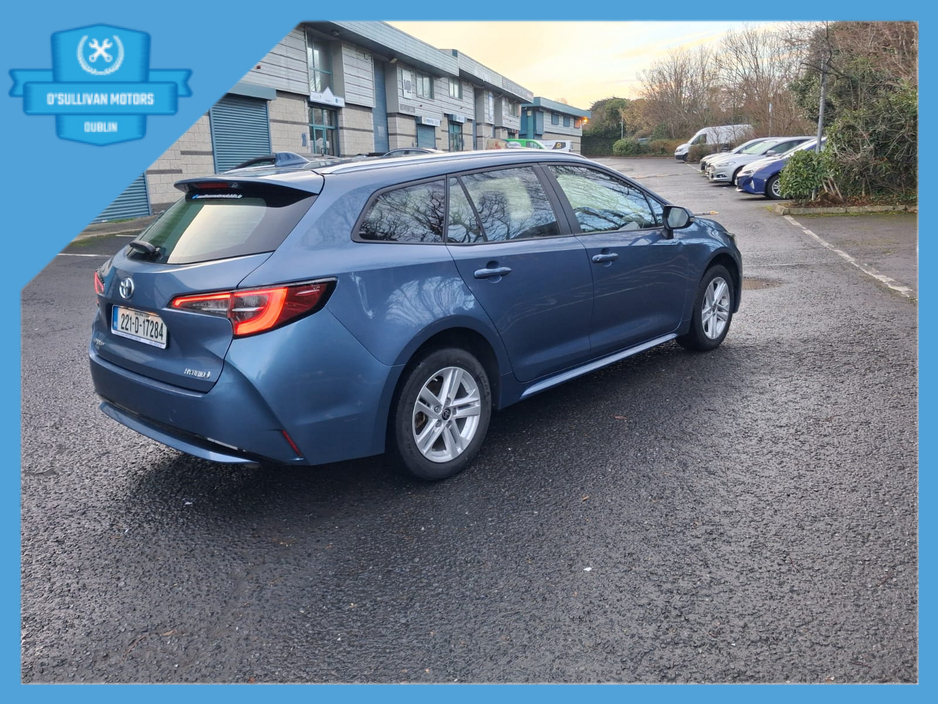 2022 Toyota Corolla LUNA TS 4DR AUTO HYBRID TOURINGSPORT A €20,500