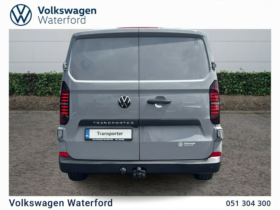 2025 Volkswagen Transporter  €33,475