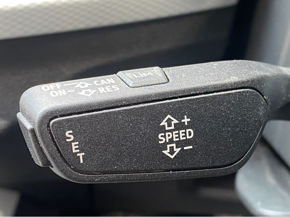 2017 Audi Q2 1.0 TFSI 116 S-TRONIC SE @ Waltons Garage Ranelagh €21,950