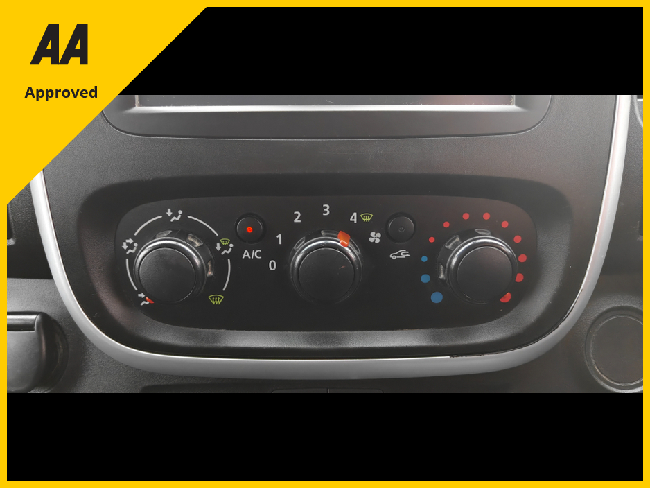 2016 Renault Trafic Passenger 2016 Crewcab 6 Seater €13,950