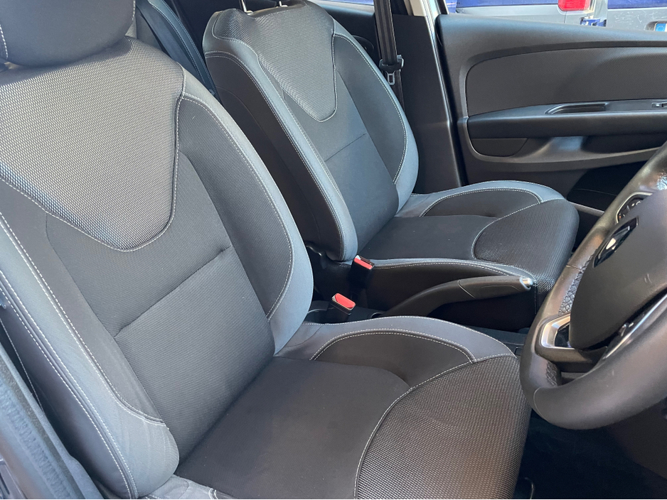 2018 Renault Clio DYNAMIQUE NAV 1.2 - NEW NCT - BLUETOOTH STREAMING - 270TAX €10,750