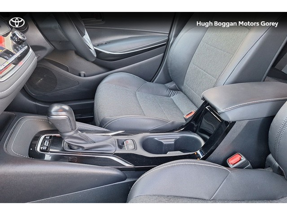 2023 Toyota Corolla LUNA SPORT HB 4DR AUTO