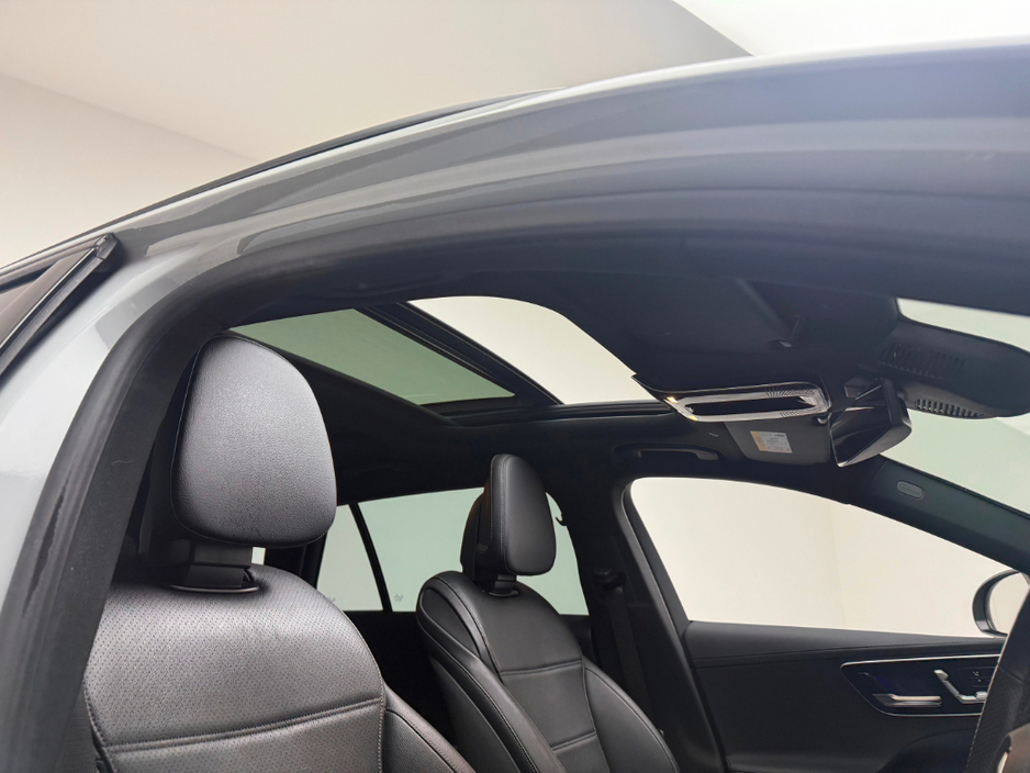 2024 Mercedes-Benz C Class C300E AMG LINE PREM PLUS *PAN ROOF* €54,990