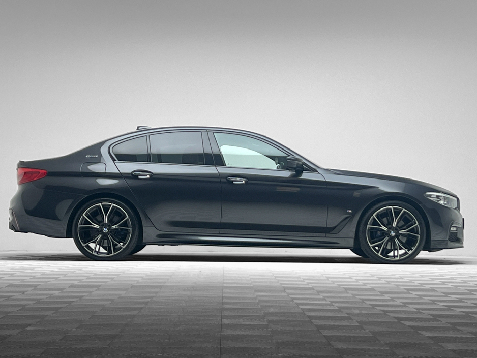 2018 BMW 5 Series 530E M SPORT €26,990