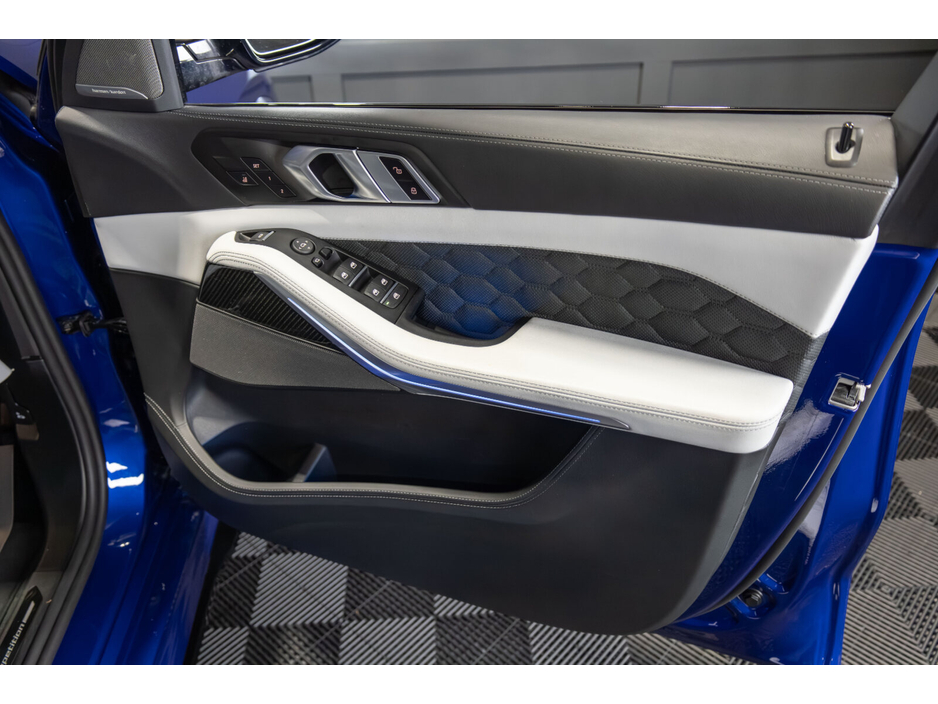 2025 BMW X5 M Competition €164,228