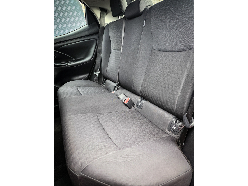 2022 Toyota Yaris 1.0 LUNA 4DR 1 Year Warranty €14,250