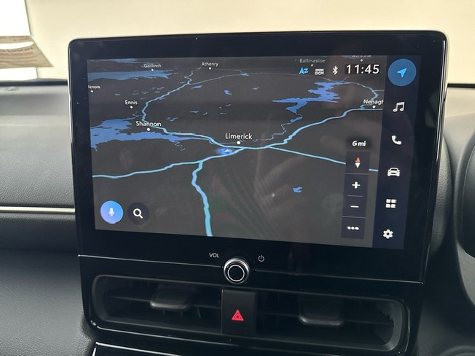 2025 Toyota Yaris Cross HYBRID LUNA SPORT €30,950