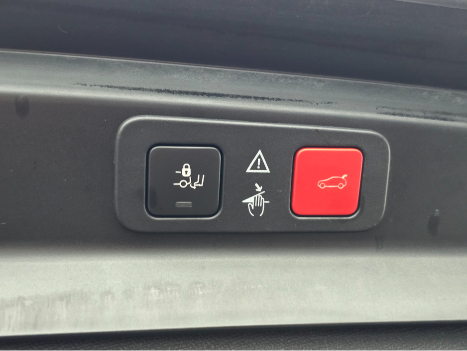 2018 Peugeot 5008 ( 182 REG ) GT LINE 7 SEATER  - DIGITAL DASH - CAMERA - ALLOYS -   CARPLAY ANDROID AUTO EU RADIO  PEARL WHITE €26,500