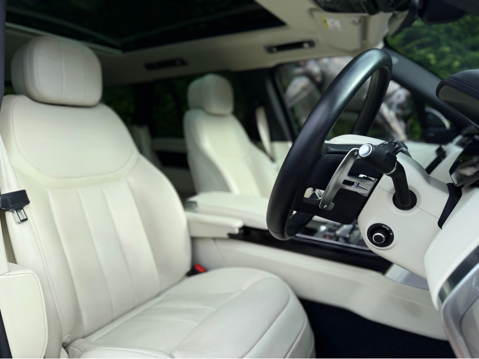 2022 Land Rover Range Rover SE PHEV AUTO €99,950