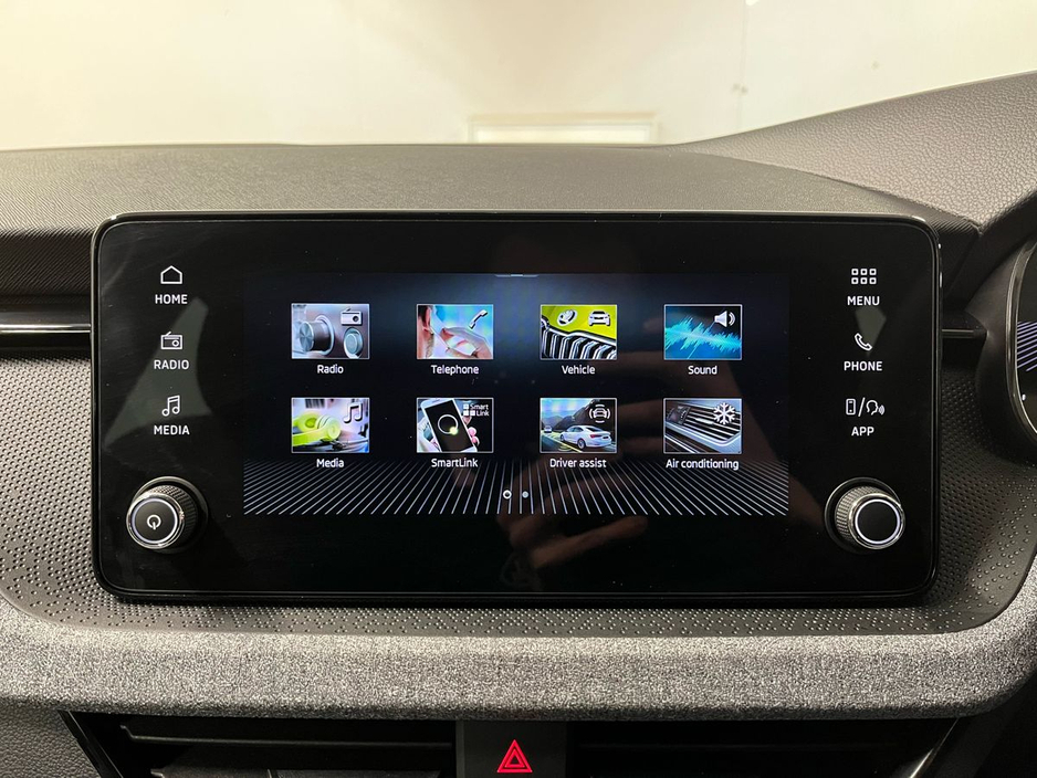 2025 Skoda Scala Selection 1.0TSI 115BHP - Reversing Camera - Climate Control - Keyless Start - Cruise Control - Apple CarPlay/Android Auto €27,950