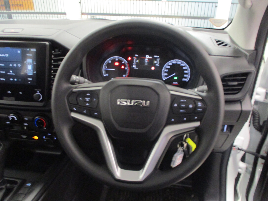 2026 Isuzu D-MAX  €36,199