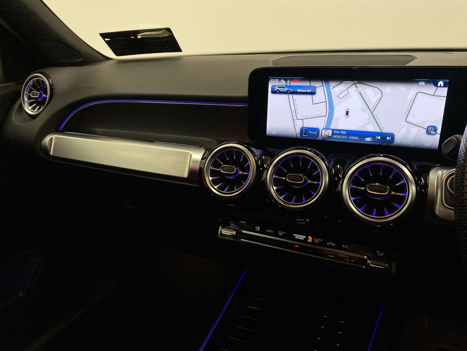 2024 Mercedes-Benz GLB GLB 200 D AMG Pack & Panoramic Sunroof 5 Seater €52,950