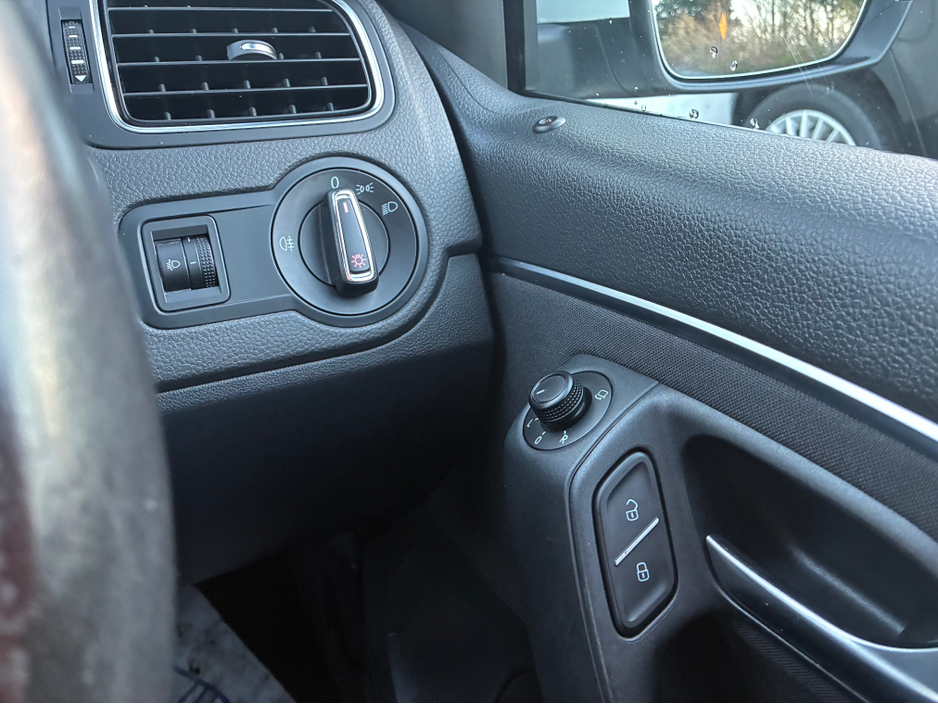 2014 Volkswagen Polo 1.2i TSI Petrol Automatic Comfortline €11,500