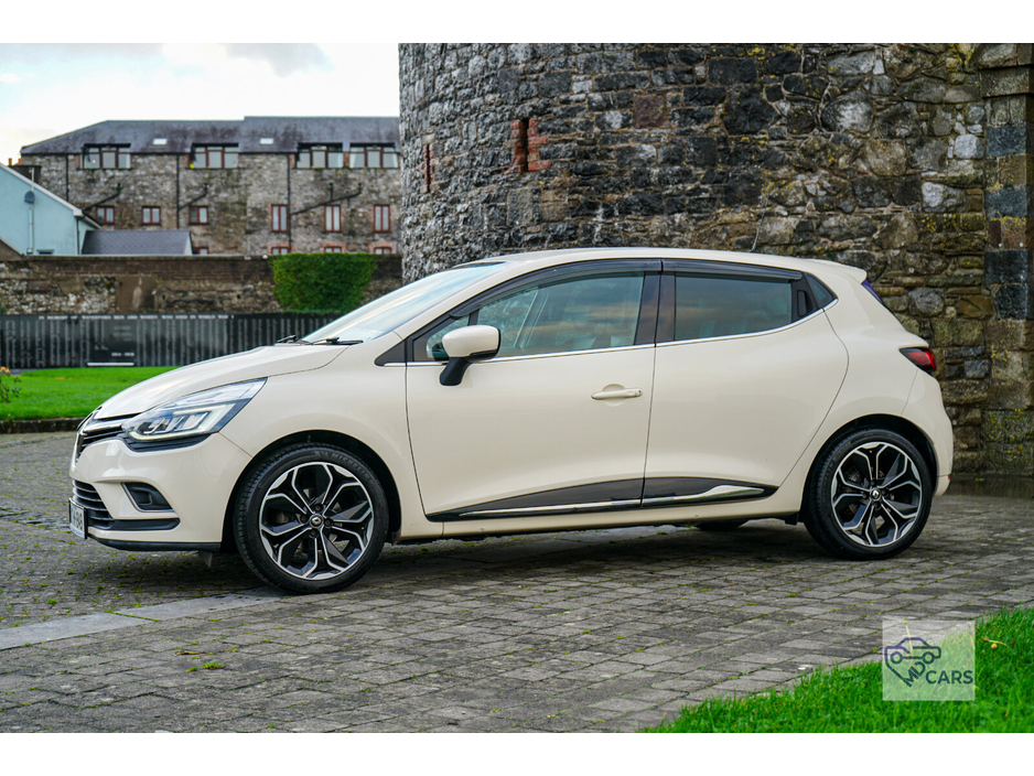 2017 Renault Clio 1.2 16V 75 EXPRESSION €11,500