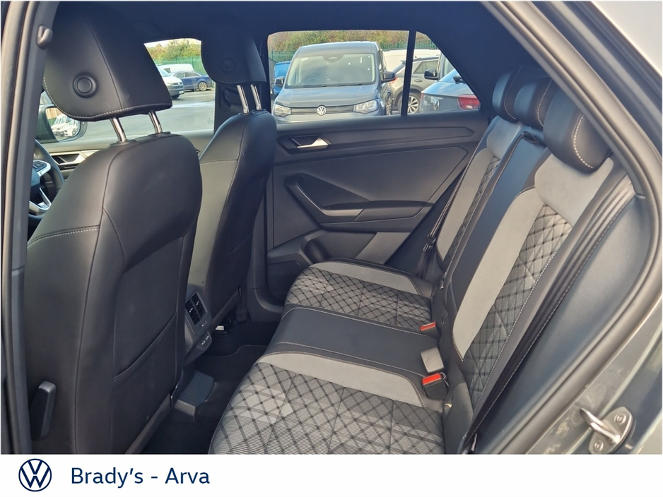 2025 Volkswagen T-Roc R-LINE 75 2.0 TDI 116BHP M6F €38,950