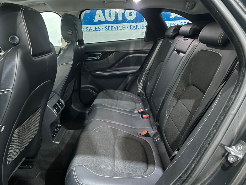 2018 Jaguar F-Pace 2.0 D R-SPORT PAN ROOF AUTO AWD €25,750
