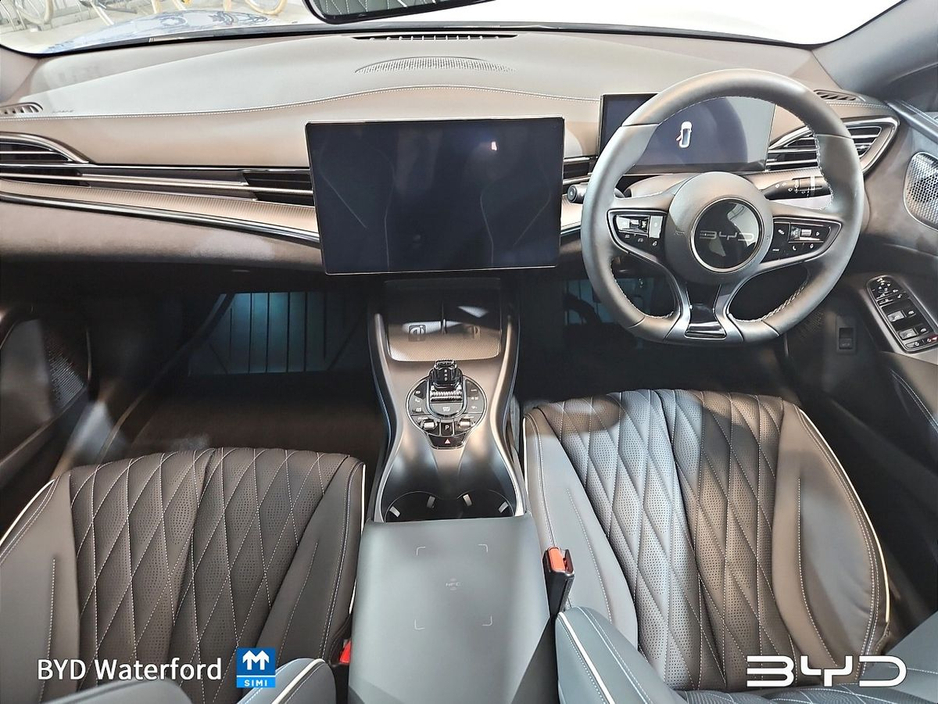 2026 BYD Seal *Finance Rates from 3.5%* Order Now for 261 Delivery DESIGN MODEL - 82.5kWh battery, 313HP, up to 570km range. Features include Adaptive Cruise Control, Heat Pump, 15.6" Electric Rotary Touchscreen, E €48,980