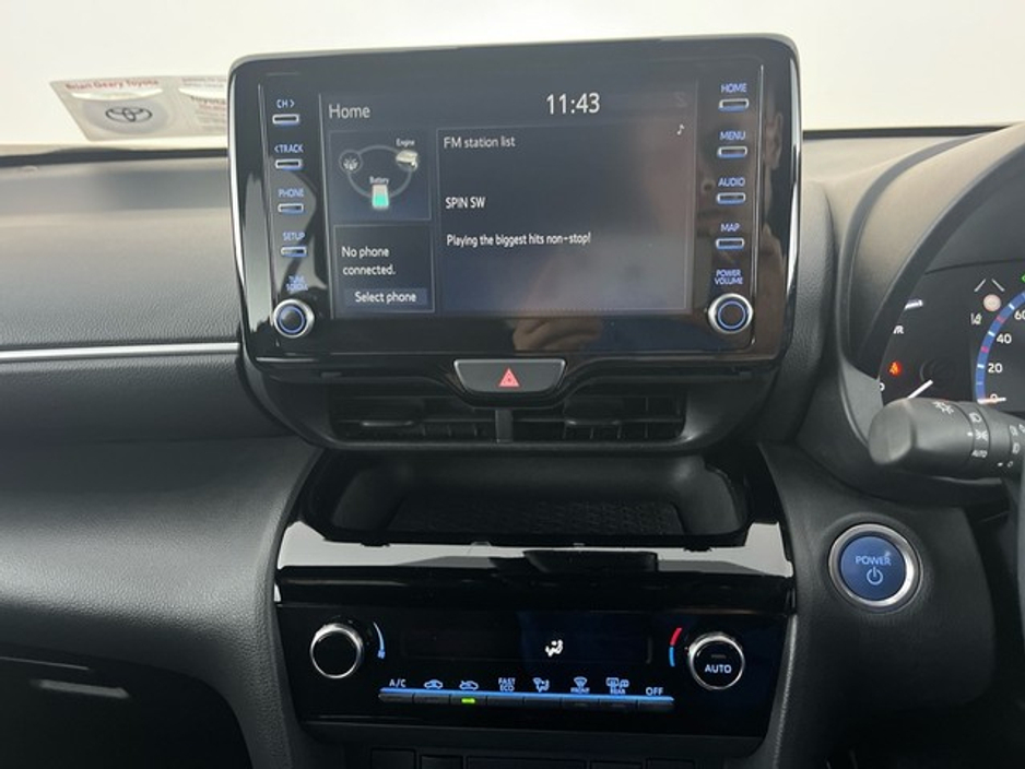 2023 Toyota Yaris Cross HYBRID LUNA SPORT €28,950