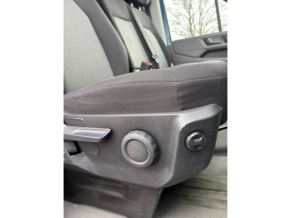 2022 Volkswagen Crafter T 30 MWB 140HP MANUAL 6SPEED FWD 5DR €25,950