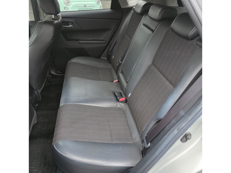 2017 Toyota Auris Hybrid €15,950