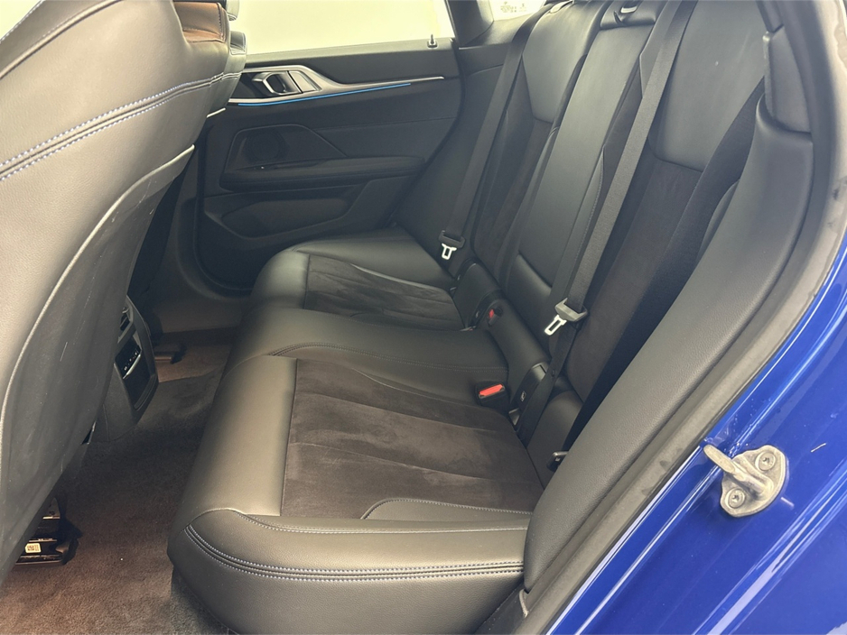 2022 BMW i4 EDRIVE40 M SPORT **LEATHER HEATED SEATS**MULTIFUNCTIONAL STEERING WHEEL**FULL DIGITAL DASH**CRUISE CONTROL**APPLE CAR PLAY**DRIVE MODES**AUTO LIGHTS**AUTO HOLD**ELECTRIC TAILGATE**ISOFIX** €35,795