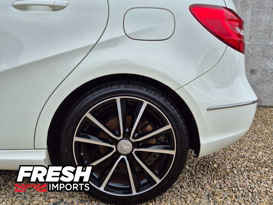 2014 Mercedes-Benz 180 *TOP SPEC MODEL*