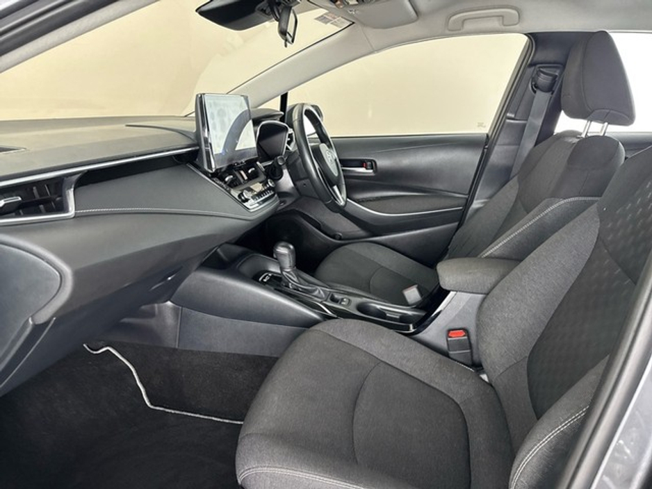 2023 Toyota Corolla HYBRID LUNA SALOON €27,950