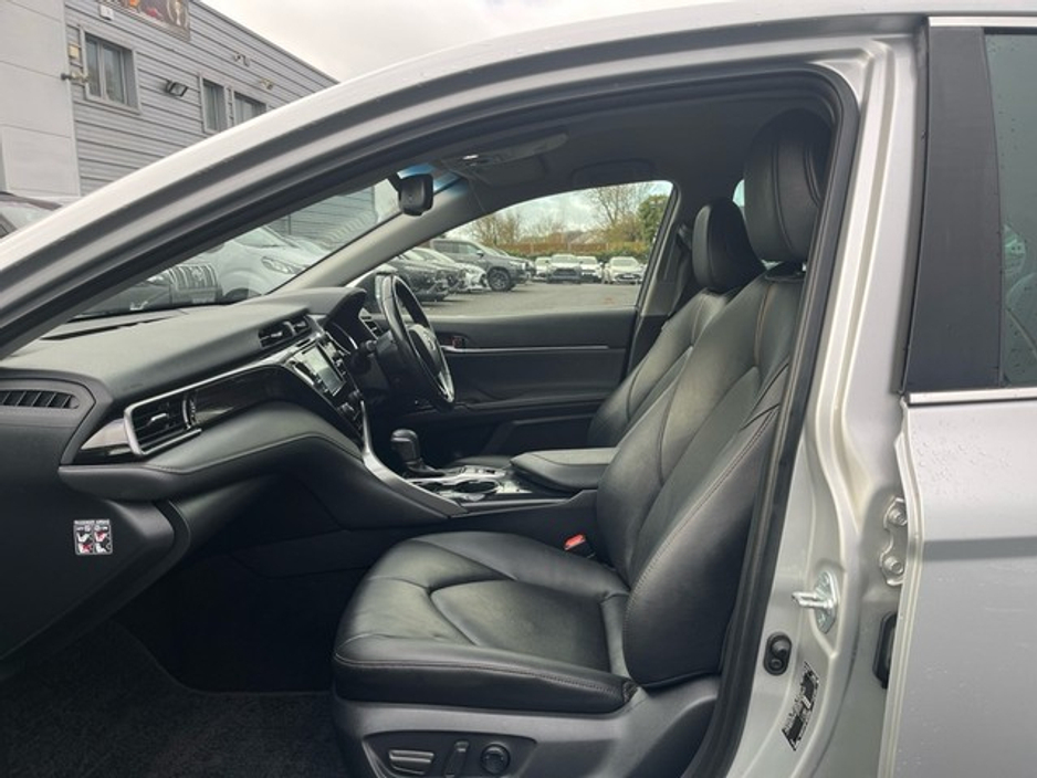 2021 Toyota Camry  €32,888