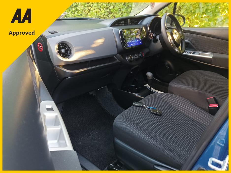 2016 Toyota Yaris 1.3 PETROL 4 CYLINDER AUTOMATIC ONLY 28,643 kms FACTORY IMMOBILISER PROXIMITY KEY MULTI FUNCTION STEERING WHEEL REVERSE CAMERA TOUCH SCREEN RADIO ANDROID AUTO APPLE CAR PLAY 2 YEARS NCT 1 YEAR ROADTAX €13,495