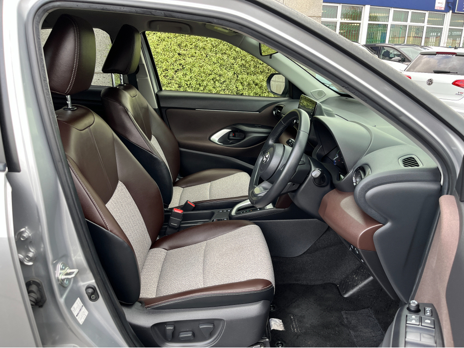 2021 Toyota Yaris Cross Z AUTOMATIC HYBRID 1.5 PETROL €23,950