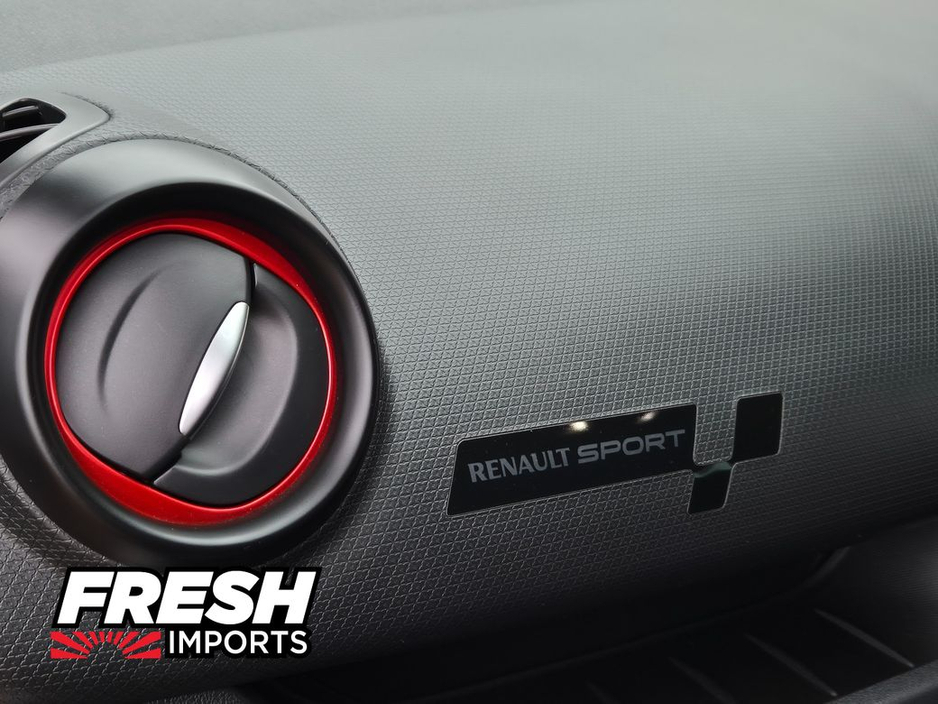 2017 Renault Clio TOP SPEC RS