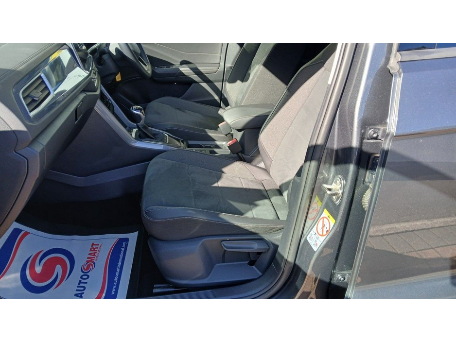 2023 Volkswagen T-Roc 2.0 TDI 116HP Style, Indium Grey, 1 owner. €31,950