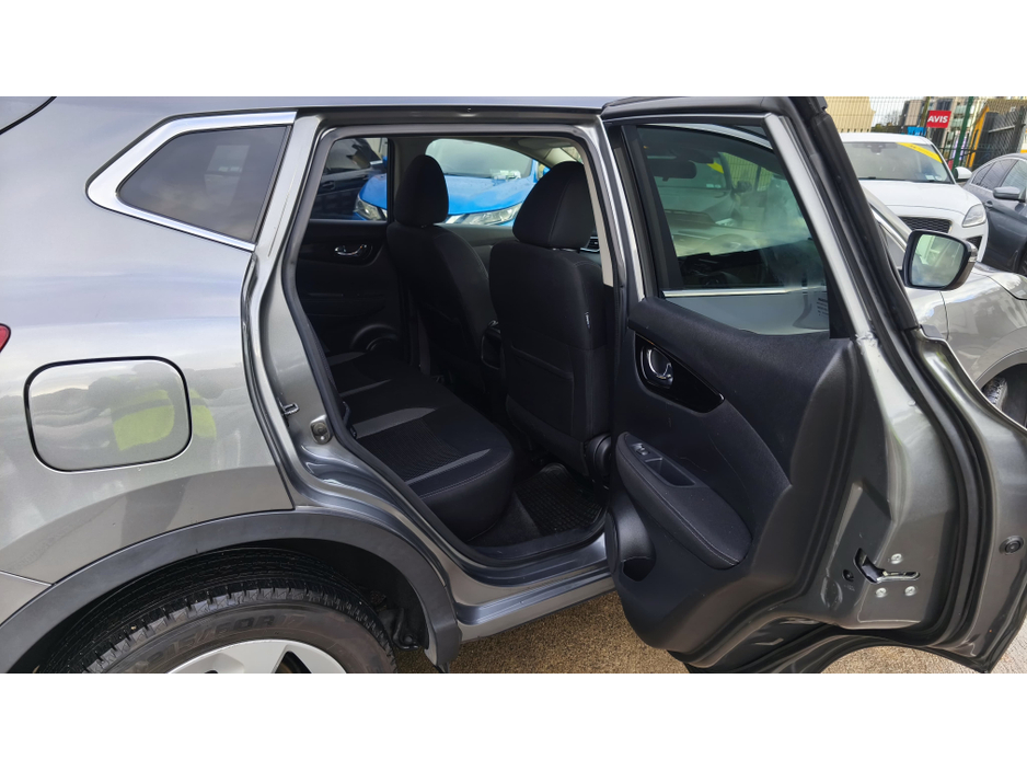 2018 Nissan Qashqai 1.2 Automatic Very Low Mileage AA Approved 1 Year Warranty €17,950