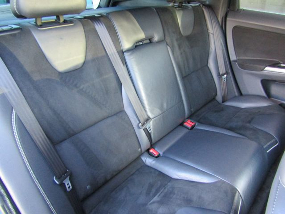 2016 Volvo XC60 2.0 D4 R-design NAV 190BHP 5DR €15,950