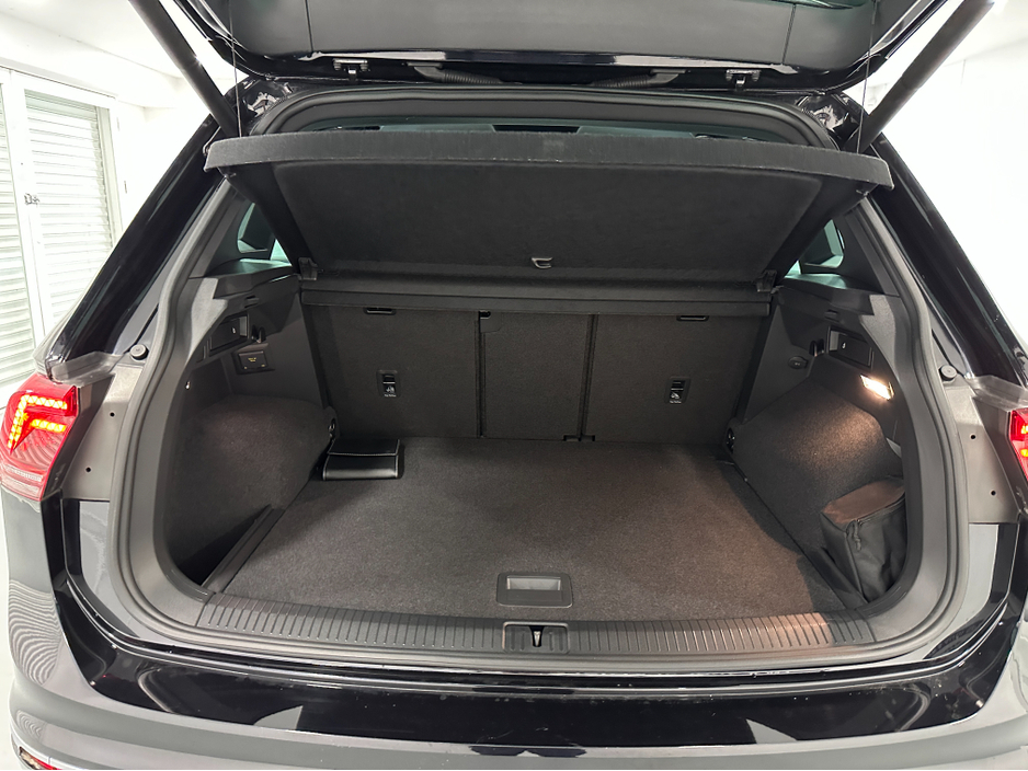 2019 Volkswagen Tiguan (191) TIGUAN R LINE 2.0TDI 4 MOTION DSG VW/AUDI SPECIALISTS WWW.DENISDARCYCARS.IE