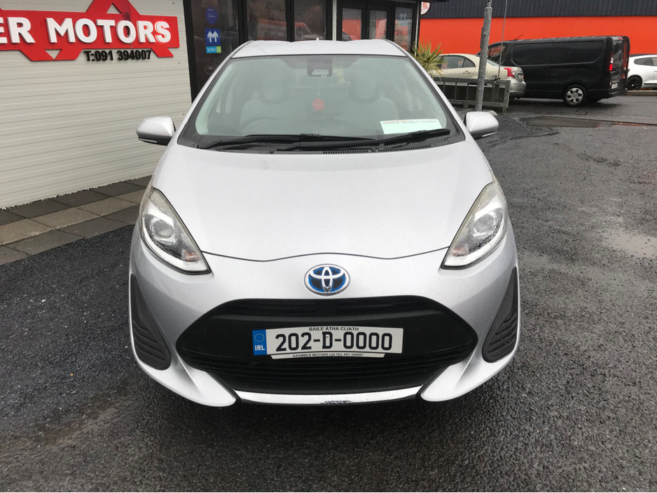 2020 Toyota Aqua AQUA 1.5 HYBRID €13,950