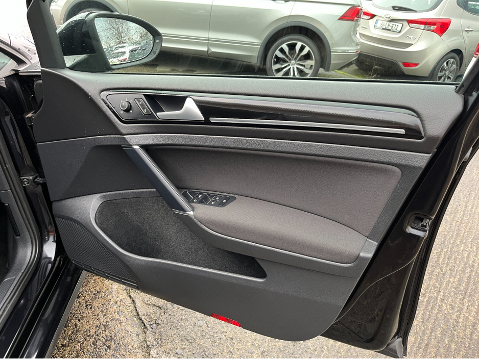 2014 Volkswagen Golf HIGHLINE AUTOMATIC 1.4 PETROL //ONLY 9668 MILES//REVERSE CAMERA//ADAPTIVE CRUISE CONTROL// €13,950