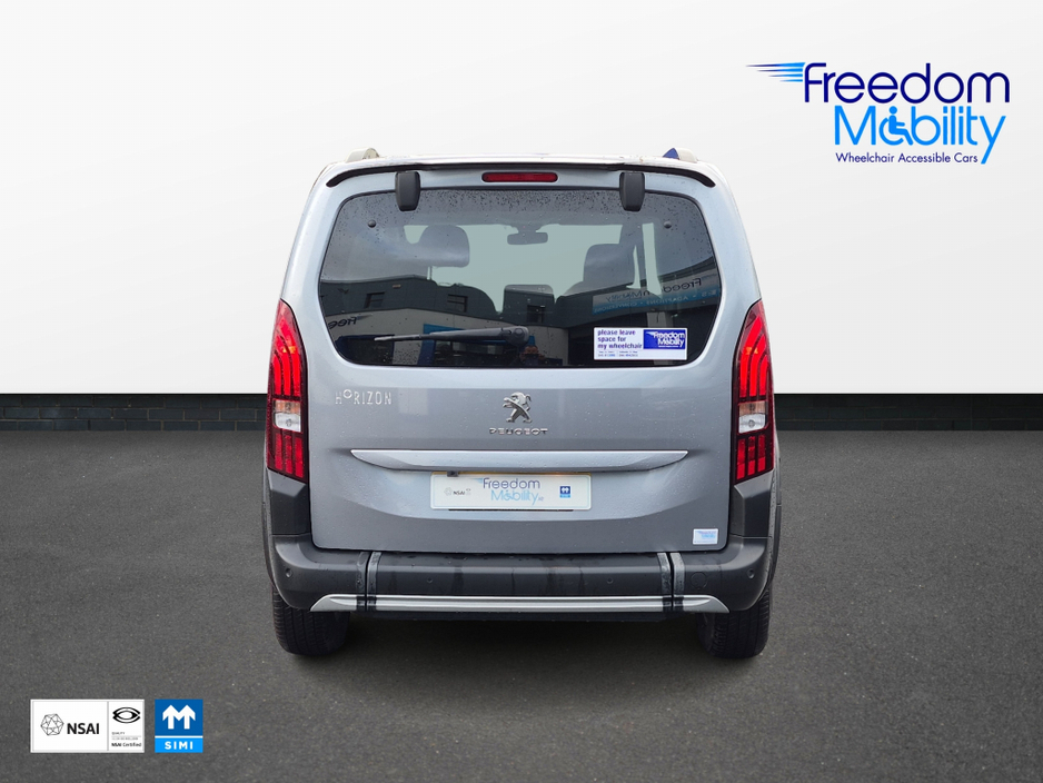 2024 Peugeot Rifter Allure Lowered Floor Wheelchair Access €24,995