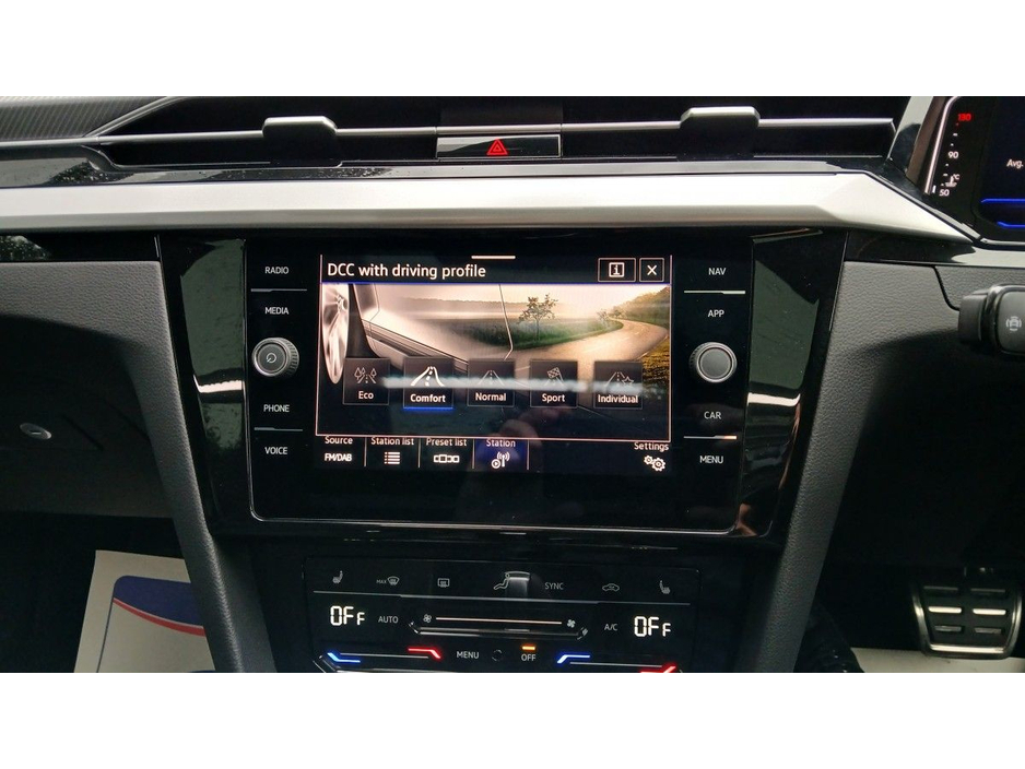 2025 Volkswagen Arteon 2.0TDI D7F 150HP R-LINE SHOOTING BRAKE, LAPIZ BLUE. €54,950