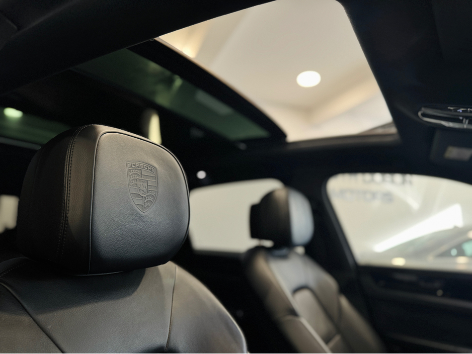 2019 Porsche Cayenne V6 E-HYBRID AUTO €59,899