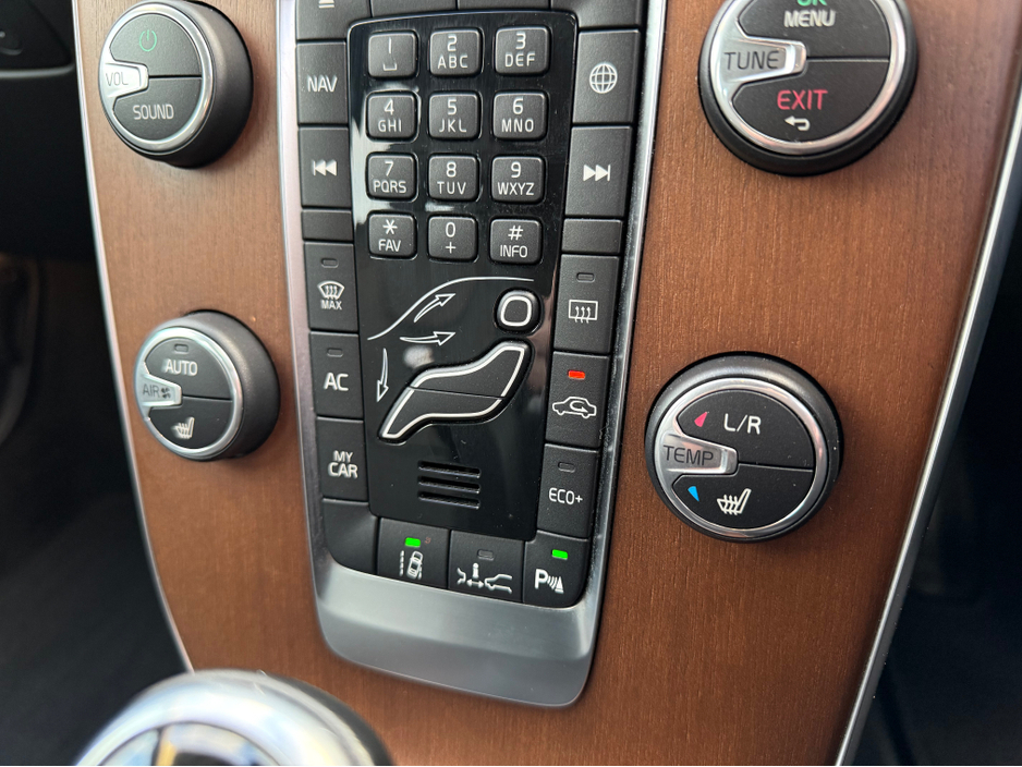 2018 Volvo V40 D4 INSCRIPTION - 2.0L DIESEL - AUTO - 12M WARRANTY - CAR: 1615 €14,950