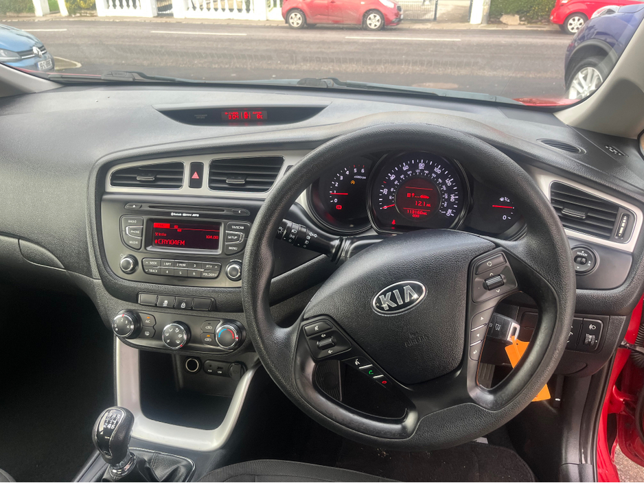 2014 Kia Ceed CEE'D 1.6 CRDI 1 ECODYNAMICS 5 5DR €7,995