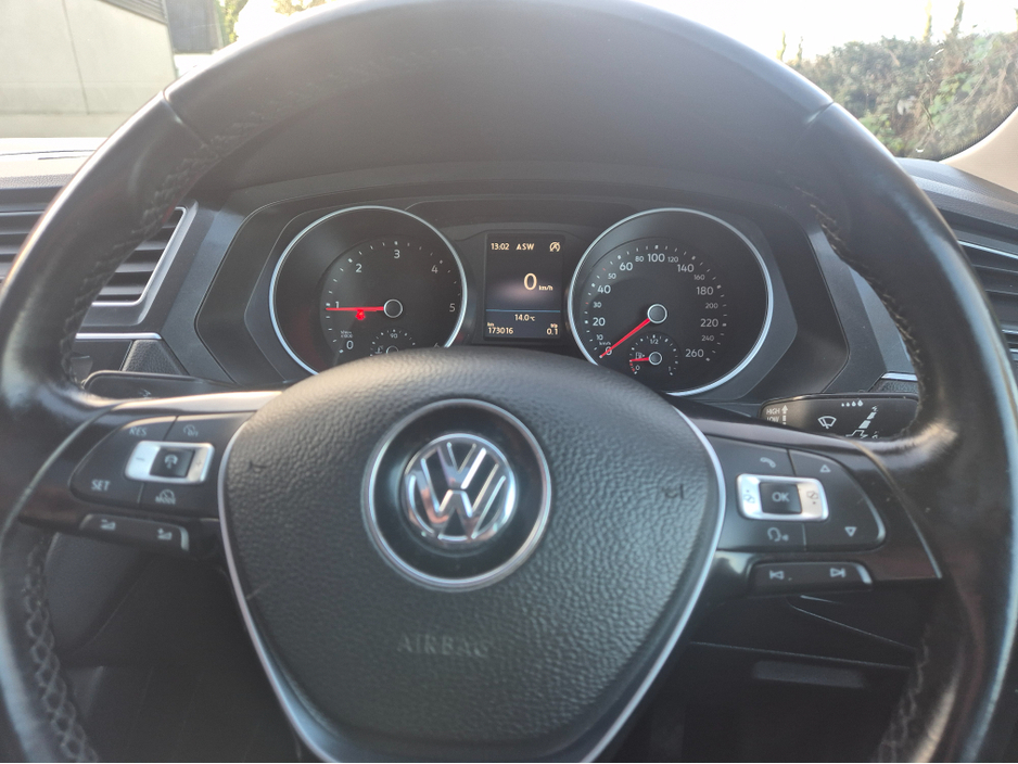 2017 Volkswagen Tiguan COMFORTLINE 2.0 TDI 115BHP 115HP MANUAL 6SPEED FWD 4 €17,900