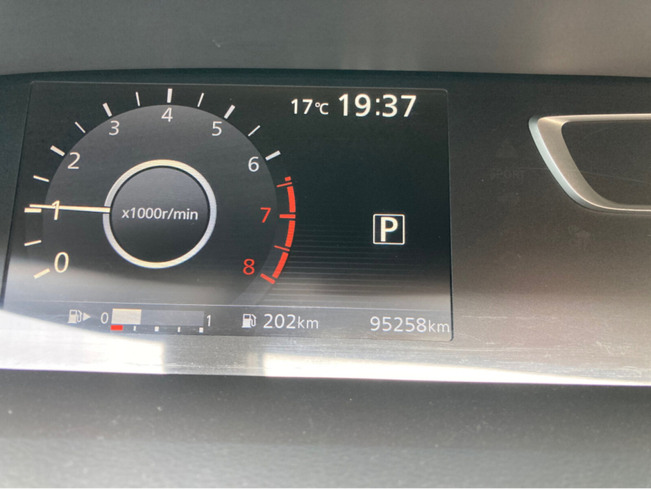 2017 Nissan Serena 2.0i HYBRID 8 SEATER PETROL AUTOMATIC €18,900