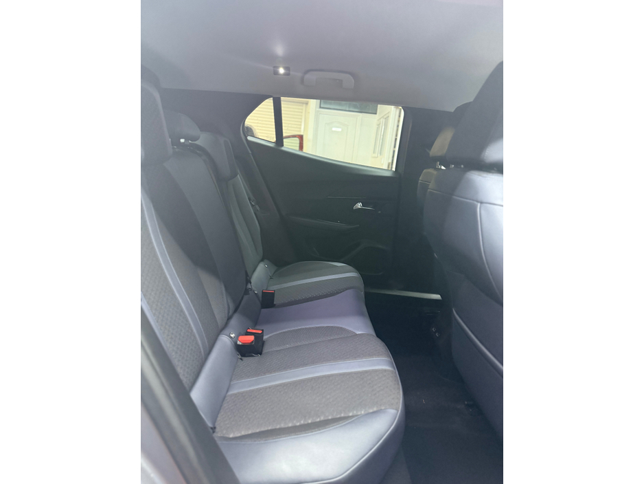 2020 Peugeot 2008 ALLURE 1.2 100 4DR €18,950