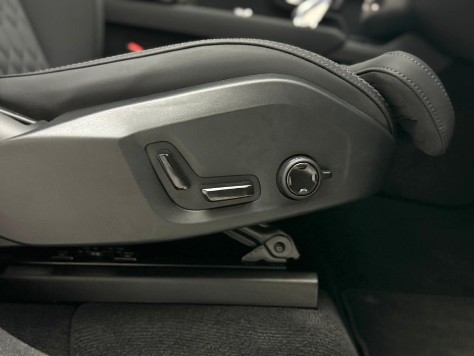 2025 Volvo XC90 PLUS T8 PHEV AWD AUTO *7 SEATER* €82,990