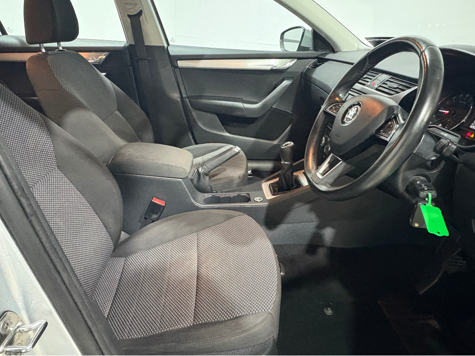 2016 Skoda Octavia 1.6 TDI 11 110HP 4DR COMBI AMBITION €9,950